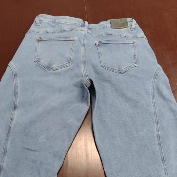 SAIGE Stylish Light Blue Barrel Leg or Wide Leg Jeans - Picture 5 of 16